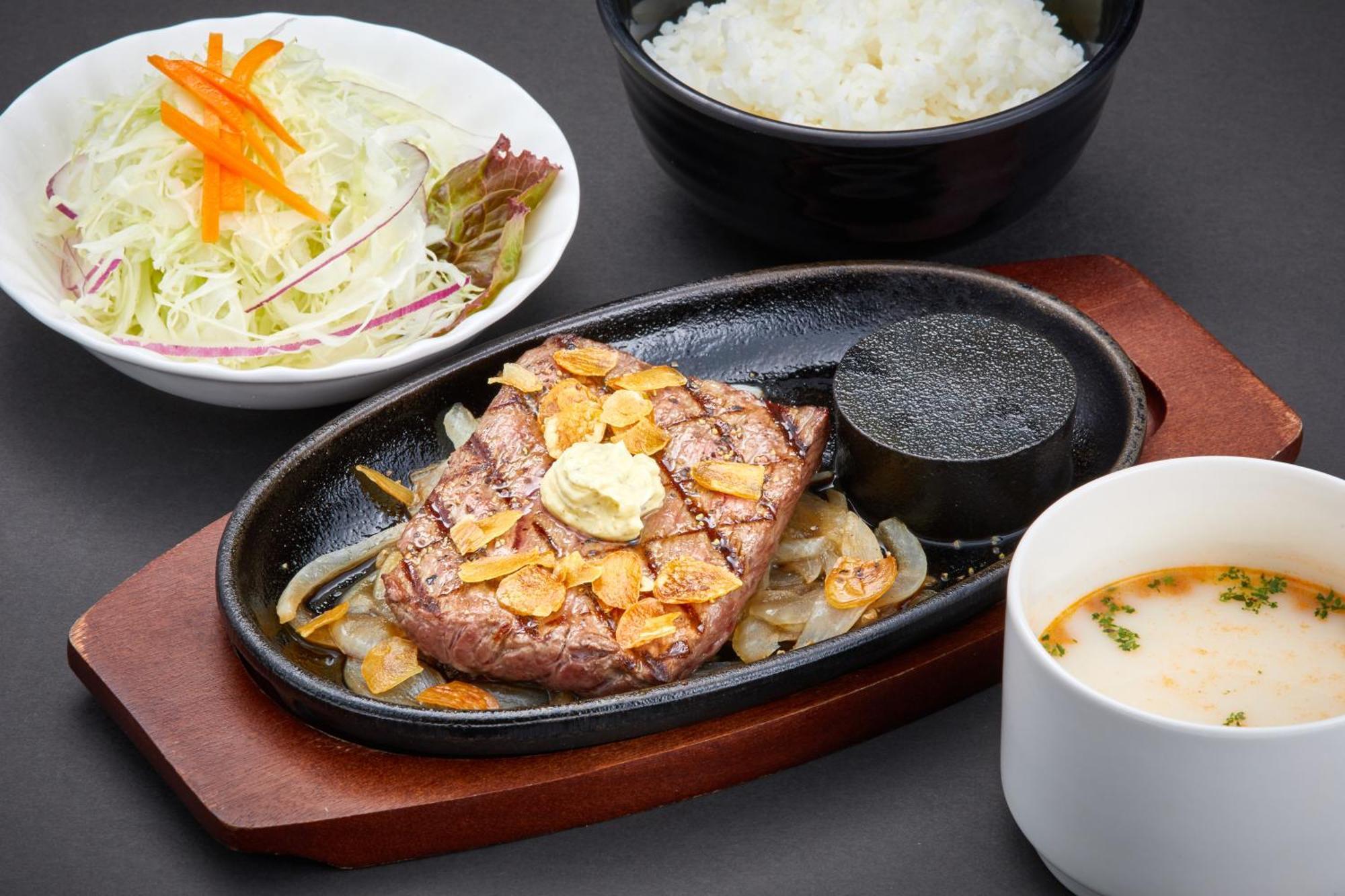 선셋 힐스 인 나하 호텔 외부 사진